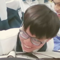 庆燊爱吃达柔邦