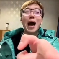 手机用户7576bvdtr